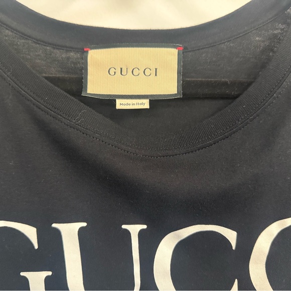 🖤🤍Gucci Black Tee with White Lettering - Picture 3 of 7